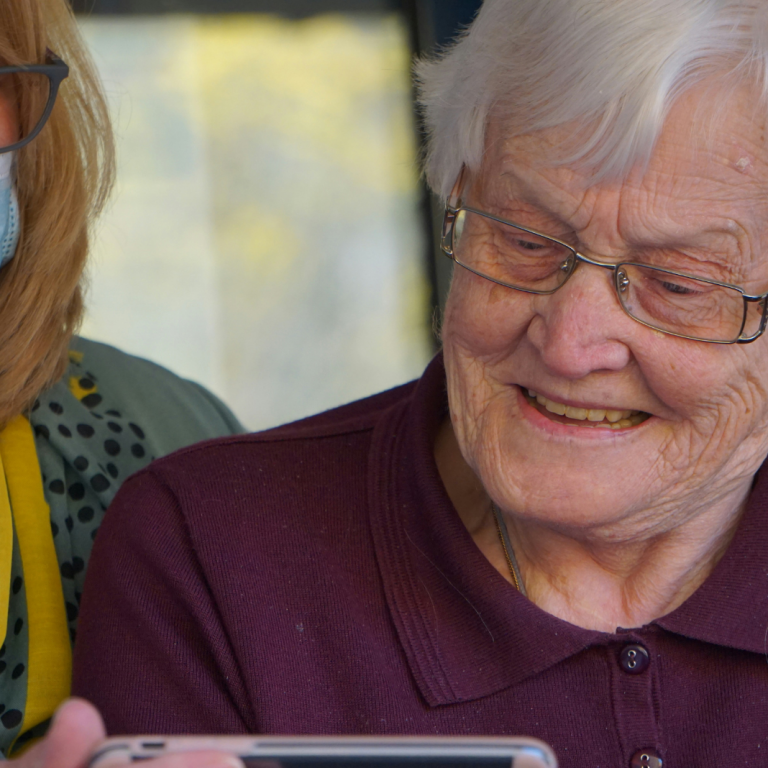 How to Make the Transition to a Care Home Easier for Loved Ones